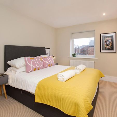 Compton Lodge Luxury Apartment-Free Parking York Exterior foto