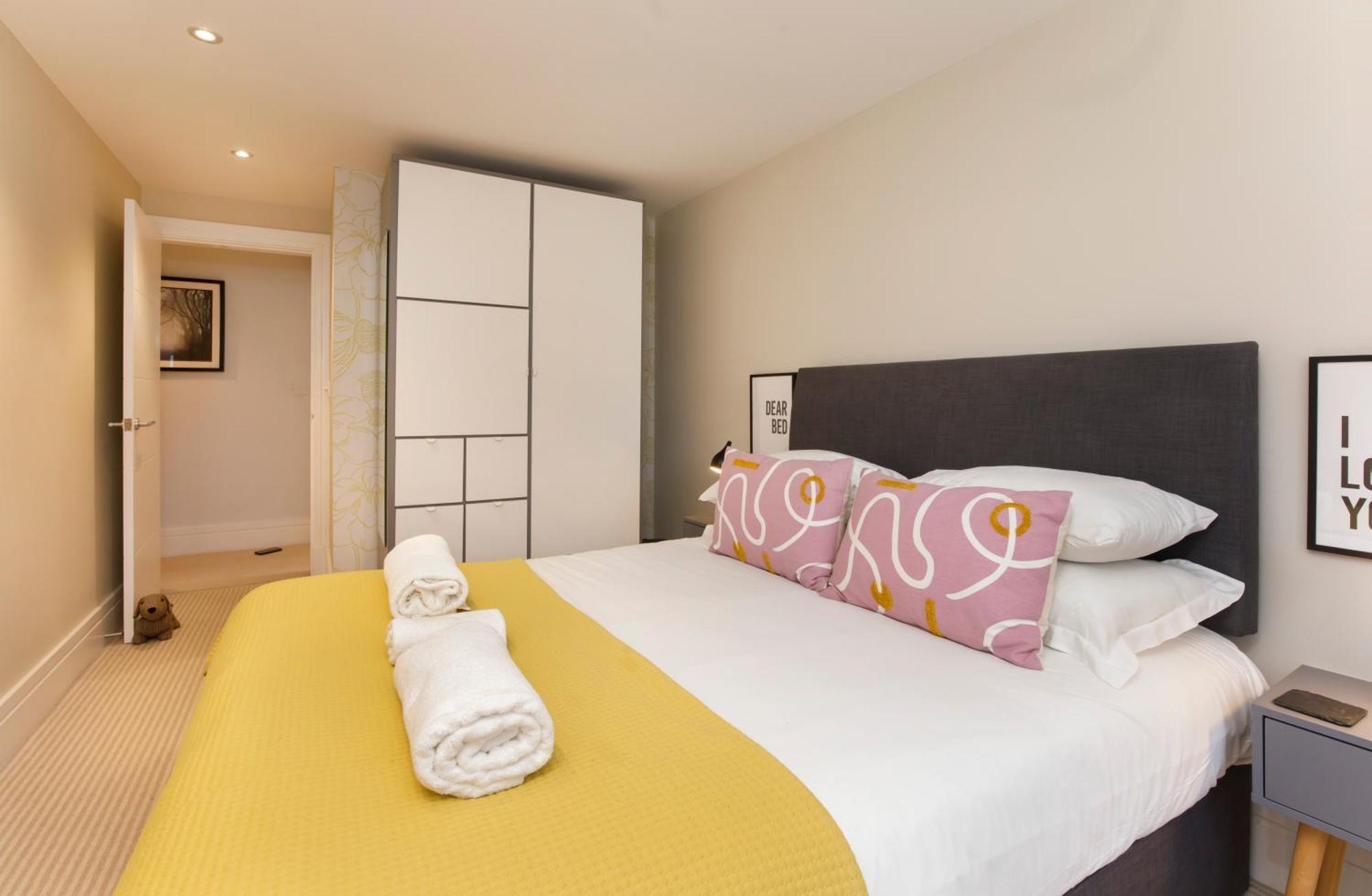 Compton Lodge Luxury Apartment-Free Parking York Exterior foto